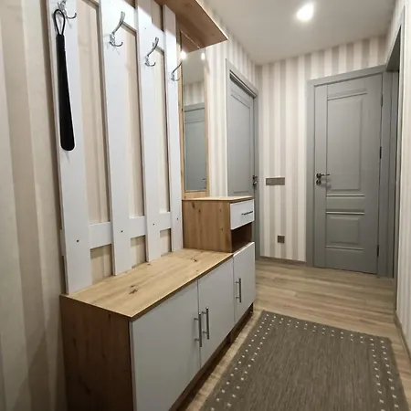 公寓 Apartamentai Sviesa 2